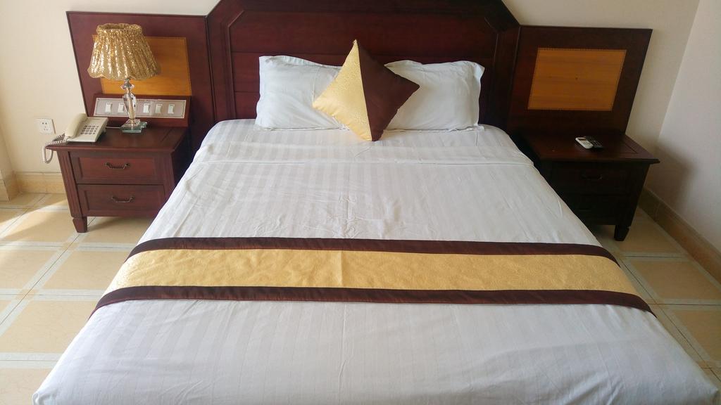 Hung Long Harbour Hotel Cat Ba Dong Khe Sau Kültér fotó
