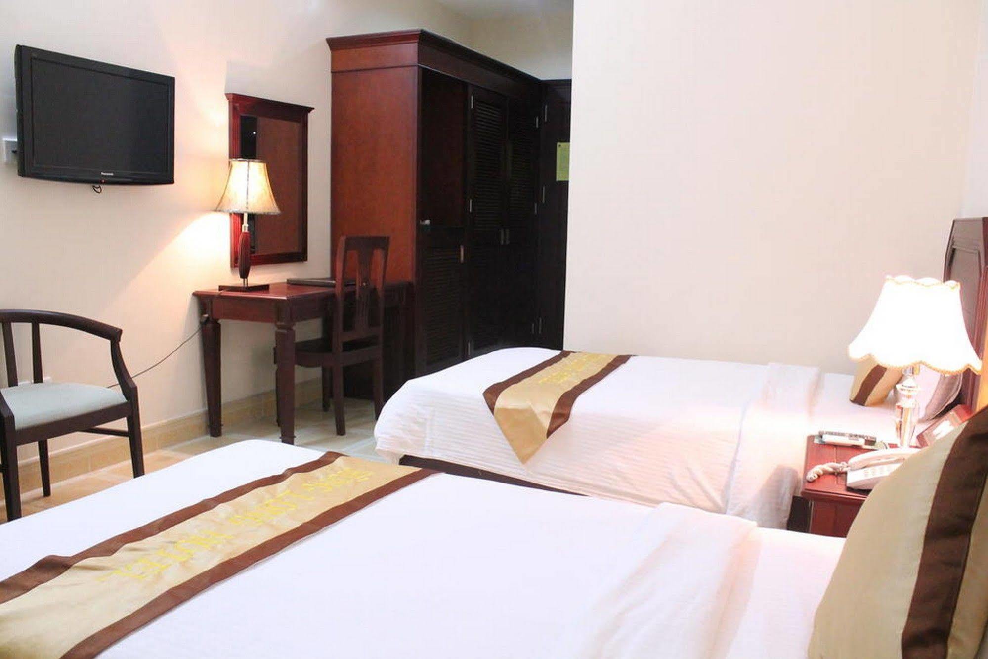 Hung Long Harbour Hotel Cat Ba Dong Khe Sau Kültér fotó