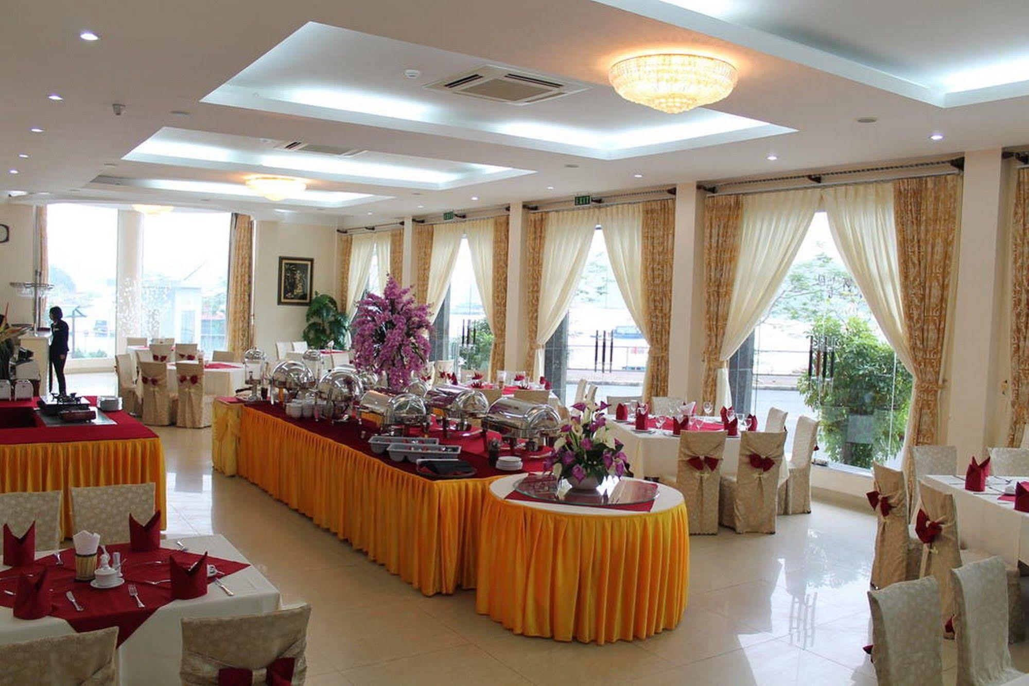 Hung Long Harbour Hotel Cat Ba Dong Khe Sau Kültér fotó